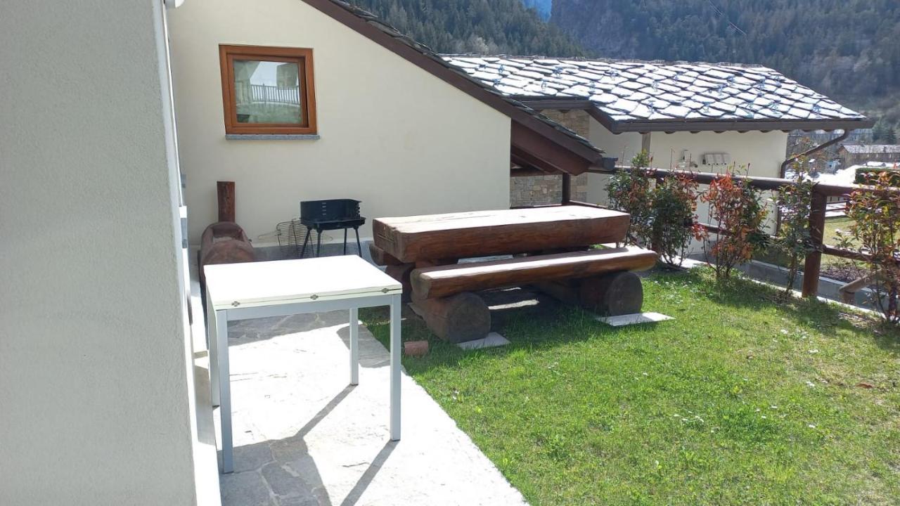 Villaggio Delle Alpi Pré-Saint-Didier Buitenkant foto